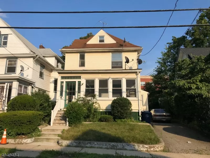 38 VANDERBECK PL, Hackensack City, NJ 07601