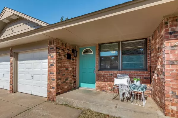 633 NW 1st Street, Moore, OK 73160