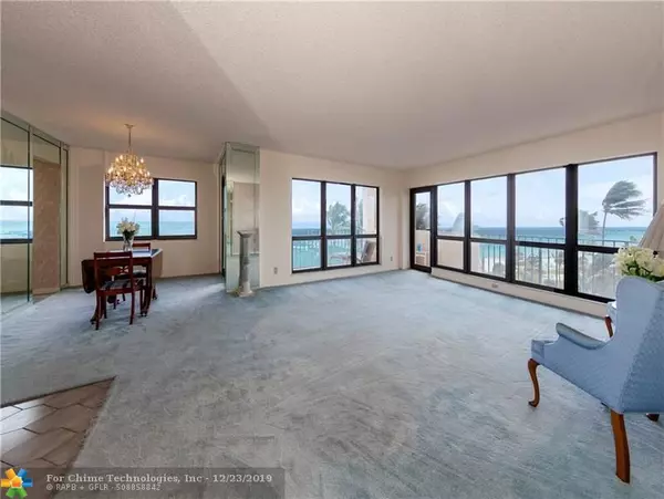 Lauderdale By The Sea, FL 33308,4900 N Ocean Blvd  #607