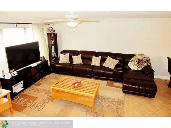 Pompano Beach, FL 33064,3370 Beau Rivage Dr  #L5