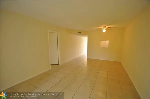 Tamarac, FL 33321,8000 Fairview Dr  #203