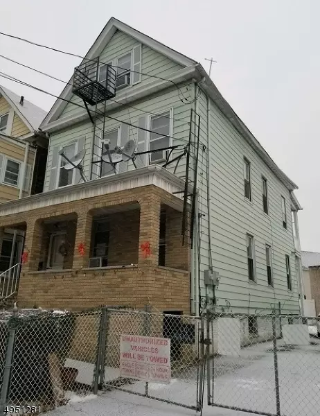 815 REBECCA PL, Elizabeth City, NJ 07201
