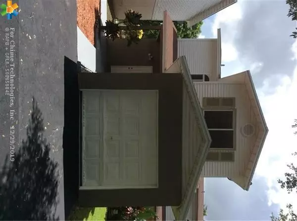 2019 NW 55th Ter, Lauderhill, FL 33313