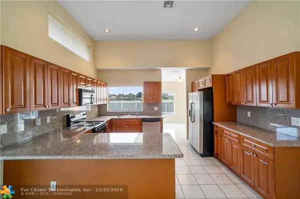 Margate, FL 33063,7765 Highlands Cir