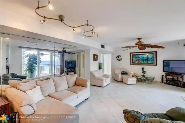 Lauderdale By The Sea, FL 33308,5200 N Ocean Blvd  #1009D