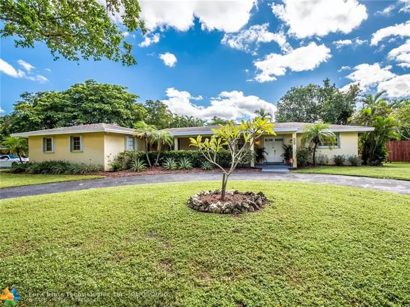 6220 SW 5th Ct, Plantation, FL 33317