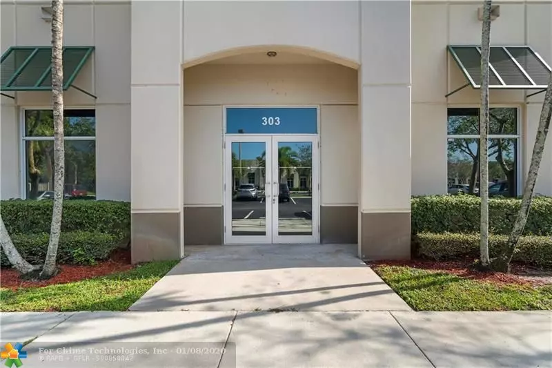 Coconut Creek, FL 33073,5489 Wiles Rd  #303