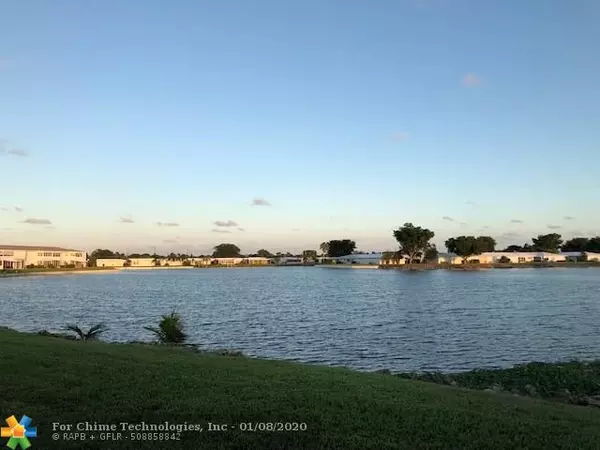 Boynton Beach, FL 33426,1116 Lake Ter  #209