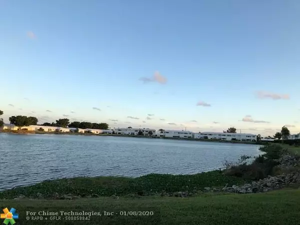 Boynton Beach, FL 33426,1116 Lake Ter  #209