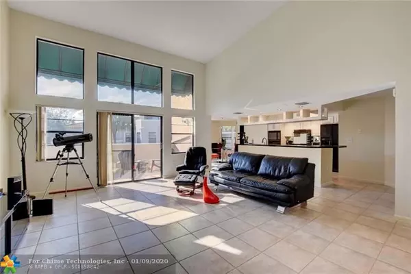 Boca Raton, FL 33433,6606 Villa Sonrisa Dr  #923