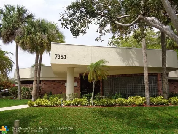 7353 NW 4th St, Plantation, FL 33317