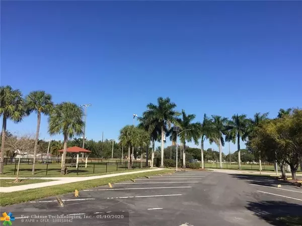 Dania Beach, FL 33312,2933 SW 53rd St