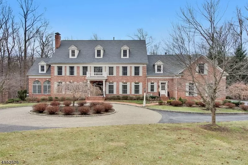 2 MANOR HILL DR, Bernardsville Boro, NJ 07924