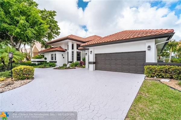 10723 Stonebridge Blvd, Boca Raton, FL 33498