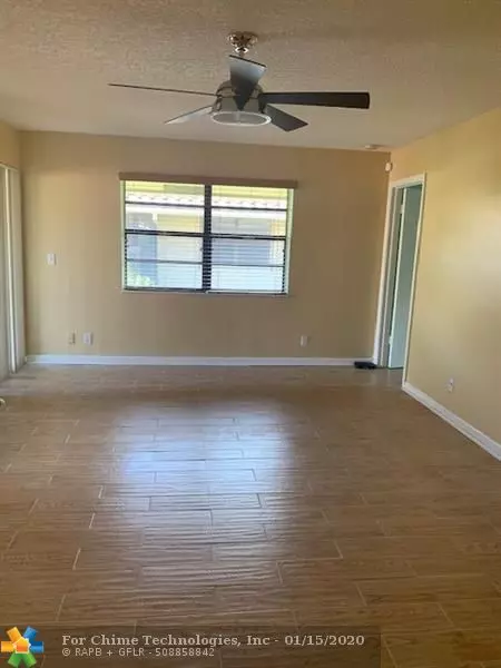 Coral Springs, FL 33071,8439 Shadow Ct  #8439