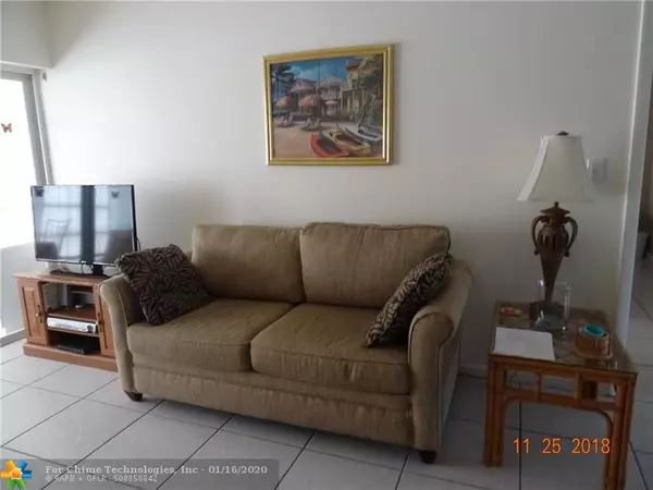 Lauderdale Lakes, FL 33313,2900 NW 46th Ave  #113