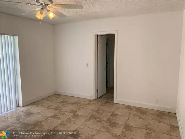 Plantation, FL 33317,5260 SW 8th Ct