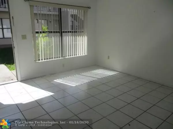 Miami, FL 33157,15354 SW 72 St  #11