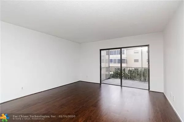 Lauderdale Lakes, FL 33319,4211 NW 41st St  #303