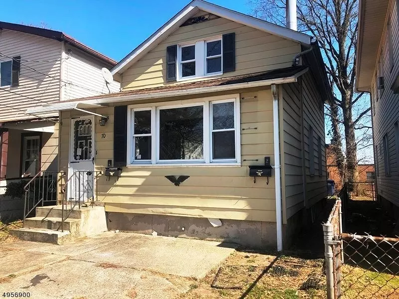 70 VANDERBECK PL, Hackensack City, NJ 07601