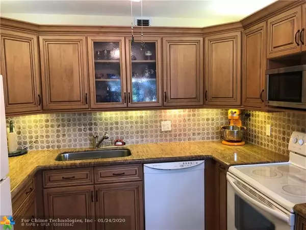 Deerfield Beach, FL 33442,248 Richmond F  #248