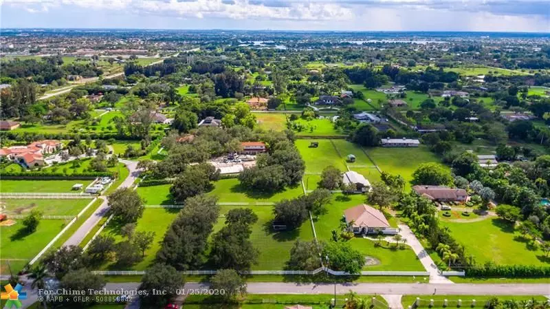 17330 SW 61 CT, Southwest Ranches, FL 33331