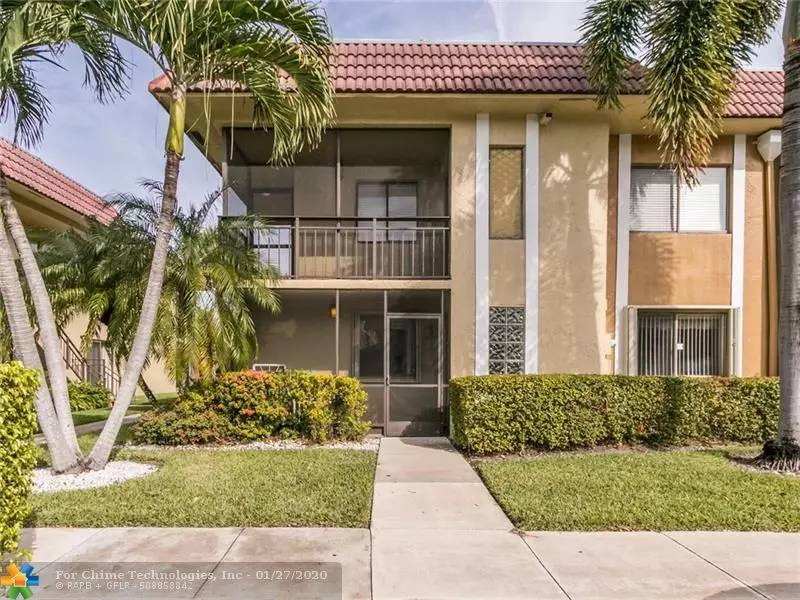 Weston, FL 33326,301 Lakeview Dr  #101