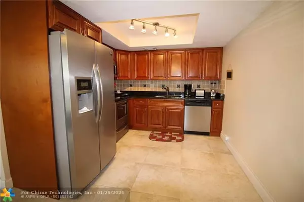 Deerfield Beach, FL 33442,2033 Farnham O  #2033