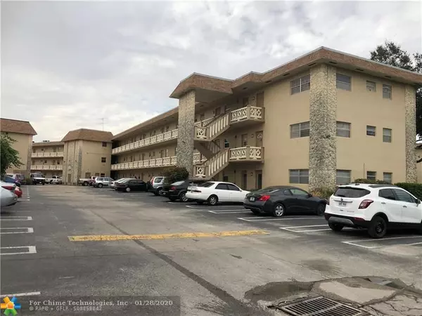 5061 W Oakland Park Blvd  #112, Lauderdale Lakes, FL 33313