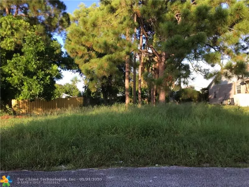 Stuart, FL 34997,5771 SE MITZI LN