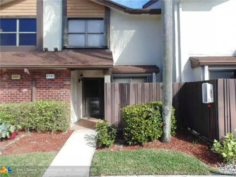 Coconut Creek, FL 33066,4582 W Carambola Cir  #27213