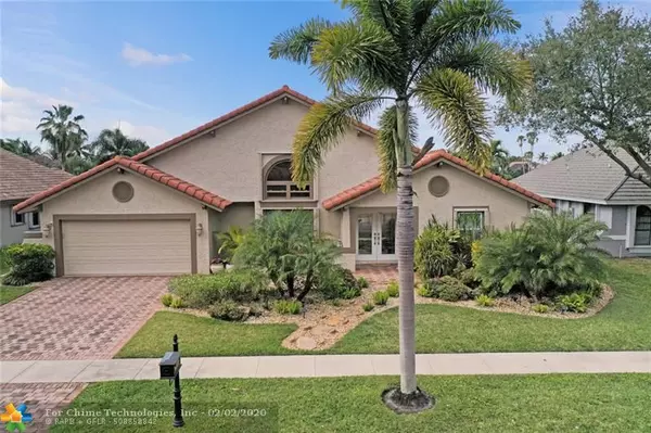 1741 E Oak Knoll Cir, Davie, FL 33324