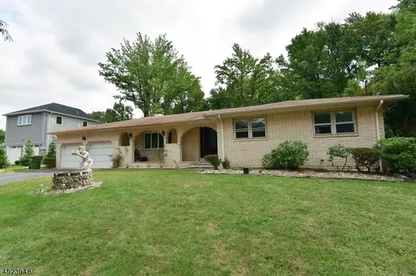 16 KEEN LN, Edison Twp., NJ 08820