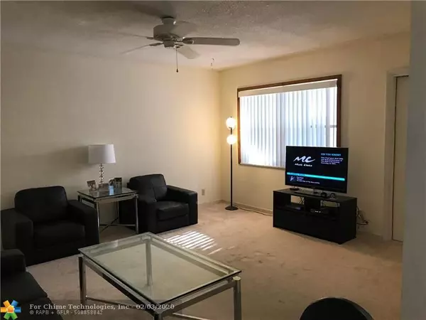 Lauderdale By The Sea, FL 33308,224 Hibiscus Ave  #353