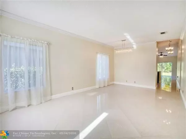 Deerfield Beach, FL 33442,1271 SW 44th Ter