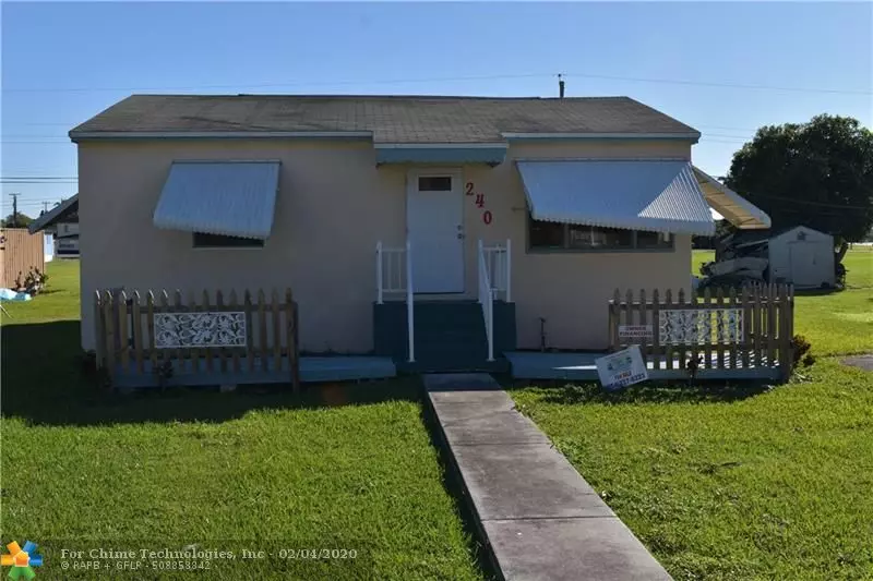 240 Begonia Dr, Pahokee, FL 33476