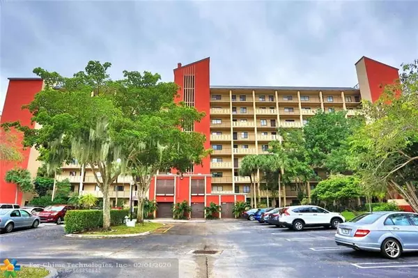 2202 S Cypress Bend Dr  #402, Pompano Beach, FL 33069