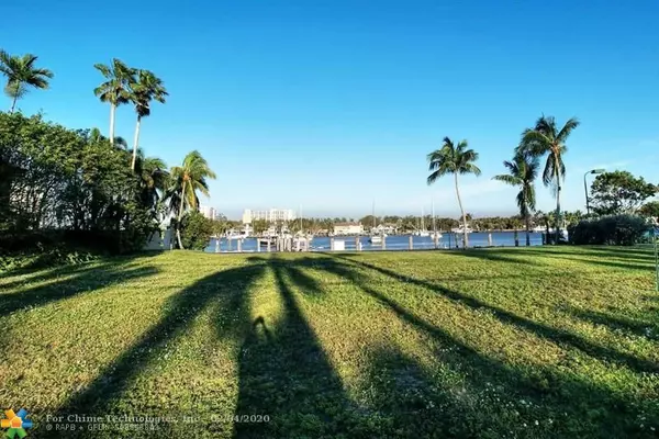 Fort Lauderdale, FL 33316,1416 W Lake Dr