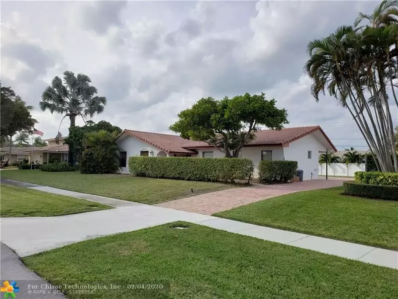 113 Cruiser Rd S, North Palm Beach, FL 33408