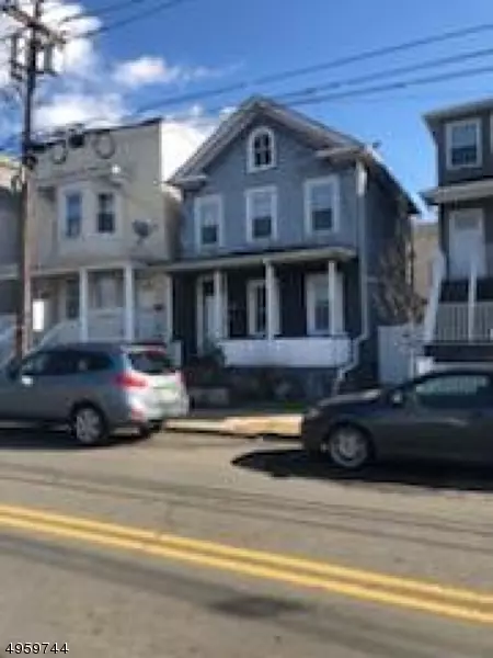 205 CATHERINE ST, Elizabeth City, NJ 07201