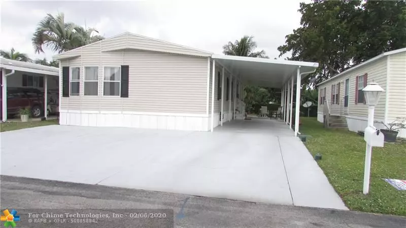 425 NW 51st Ct, Deerfield Beach, FL 33064