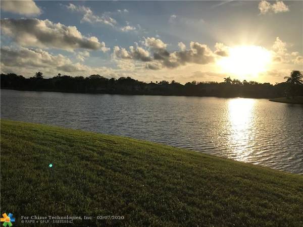 1110 SW 87Av, Pembroke Pines, FL 33025