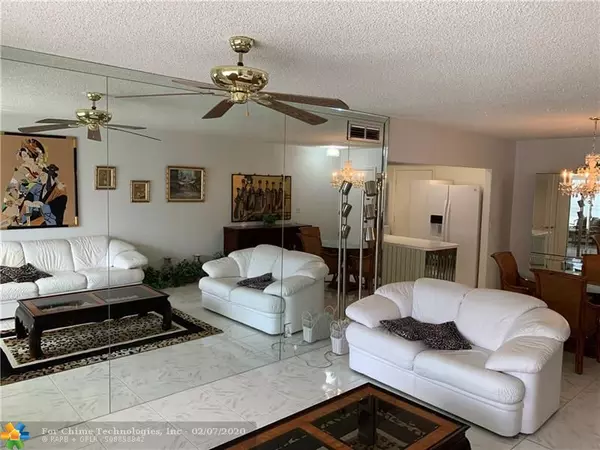 Fort Lauderdale, FL 33308,2261 NE 67th St  #1809