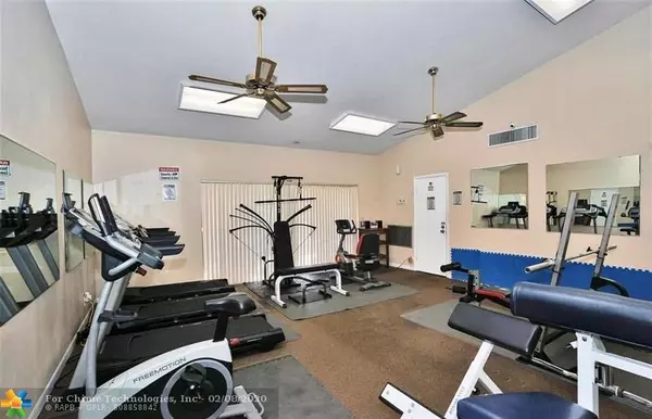 Plantation, FL 33325,430 Commodore Dr  #209