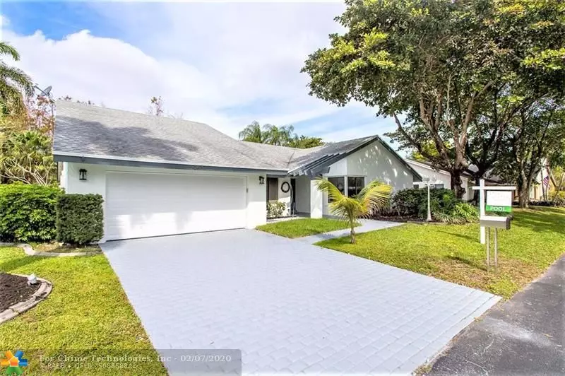 9501 Park Ln, Plantation, FL 33324