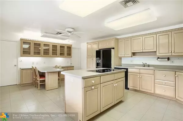 Wilton Manors, FL 33334,422 NE 27th St