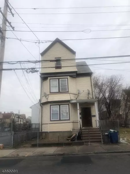 43 GRAHAM AVE, Paterson City, NJ 07524