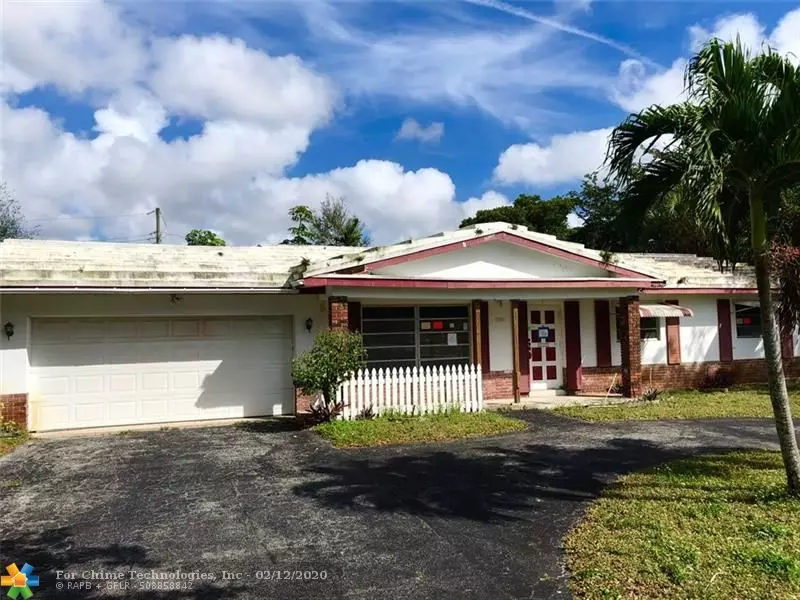 1100 NW 70th Ter, Plantation, FL 33313