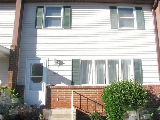 708 CHERT LANE, Beckley, WV 25801