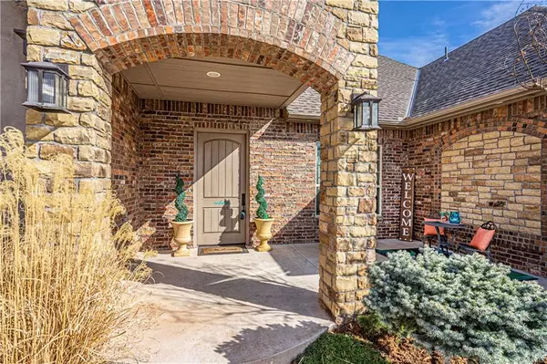 Edmond, OK 73034,5018 Pheasant Crest Road